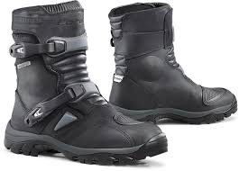 images-15.jpeg FORMA ADVENTURE LOW DRY BLACK BOOTS EURO – 41